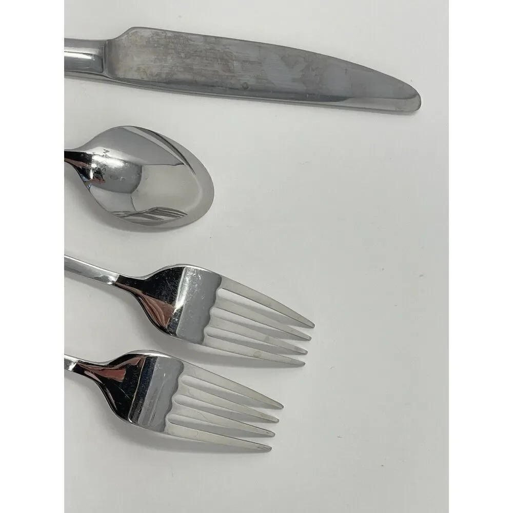 Mikasa HAMILTON Stainless Glossy 2 Forks 8.25” 1 Teaspoon 6.25” 1 Knife 9.5”